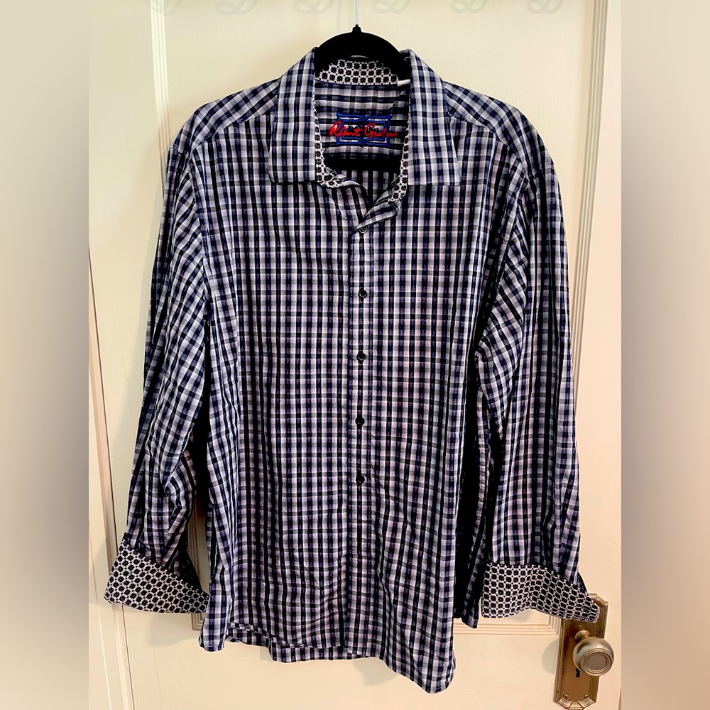 Robert Graham Blue Plaid Long Sleeve Button Down Shirt.